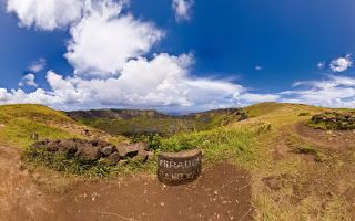 Rano Kau Volcano (Up the Mirador !)