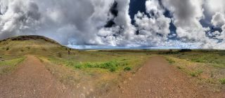 Rano Raraku Hdr under the rain !