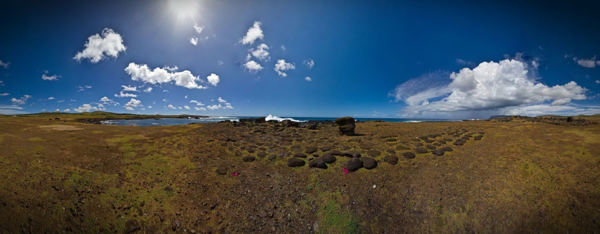 Ahu Tarakiu with a little Moai