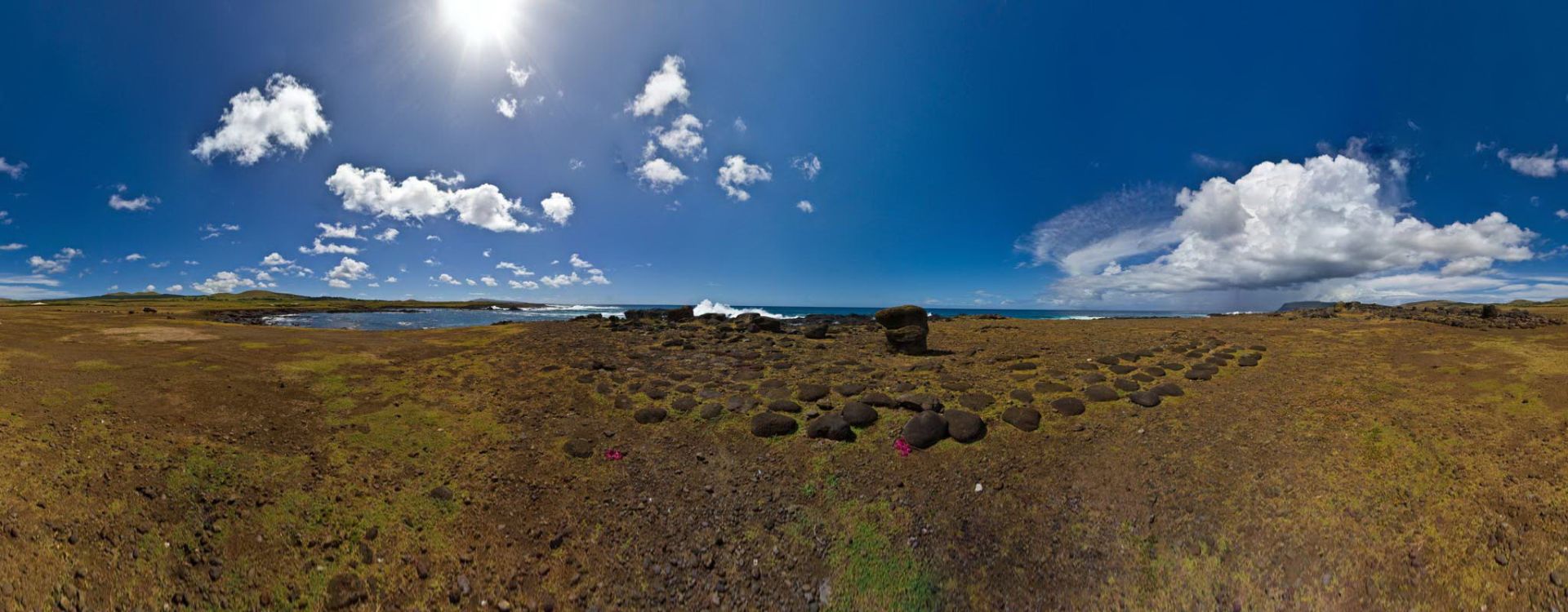 Ahu Tarakiu with a little Moai