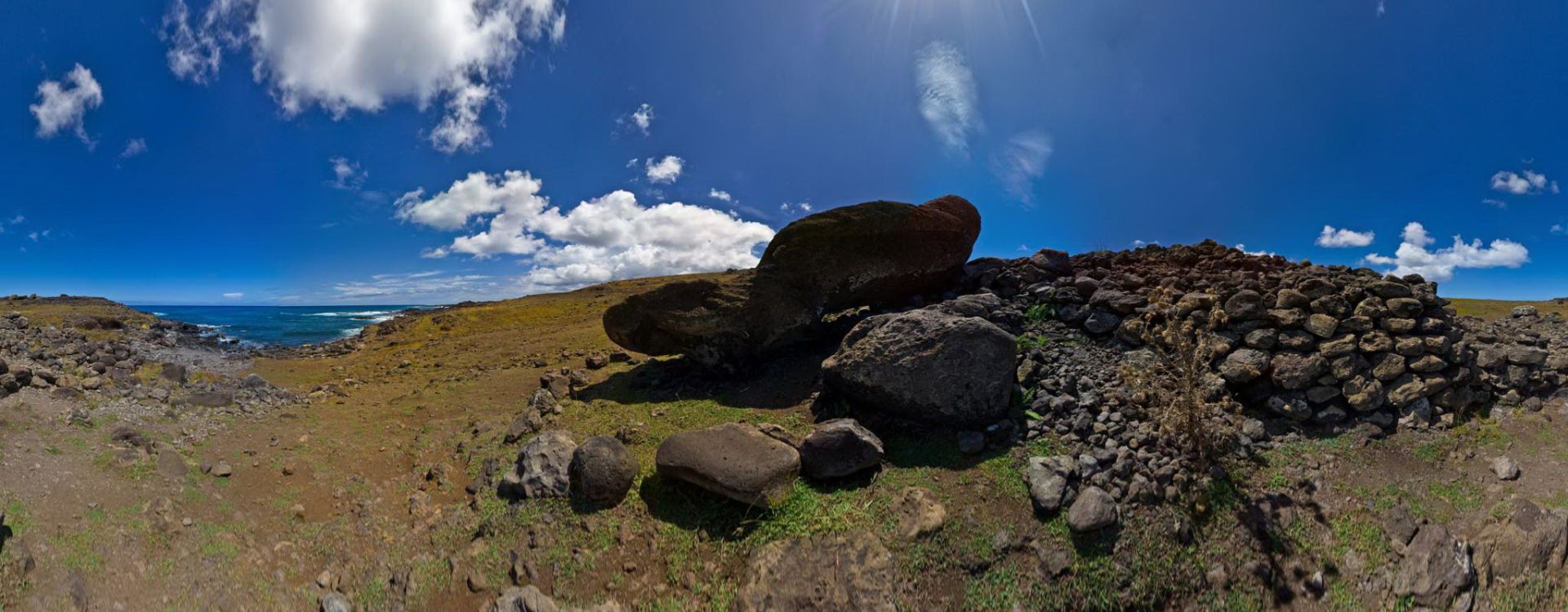 Akahanga Moai Alone Verso
