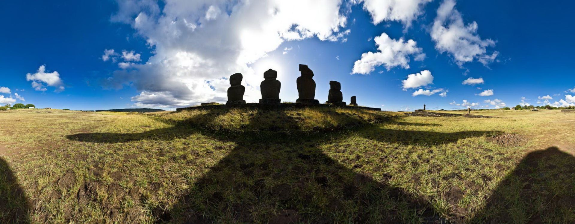 Tahai Hanga Kio E Ahu Vai Uri at Sunset