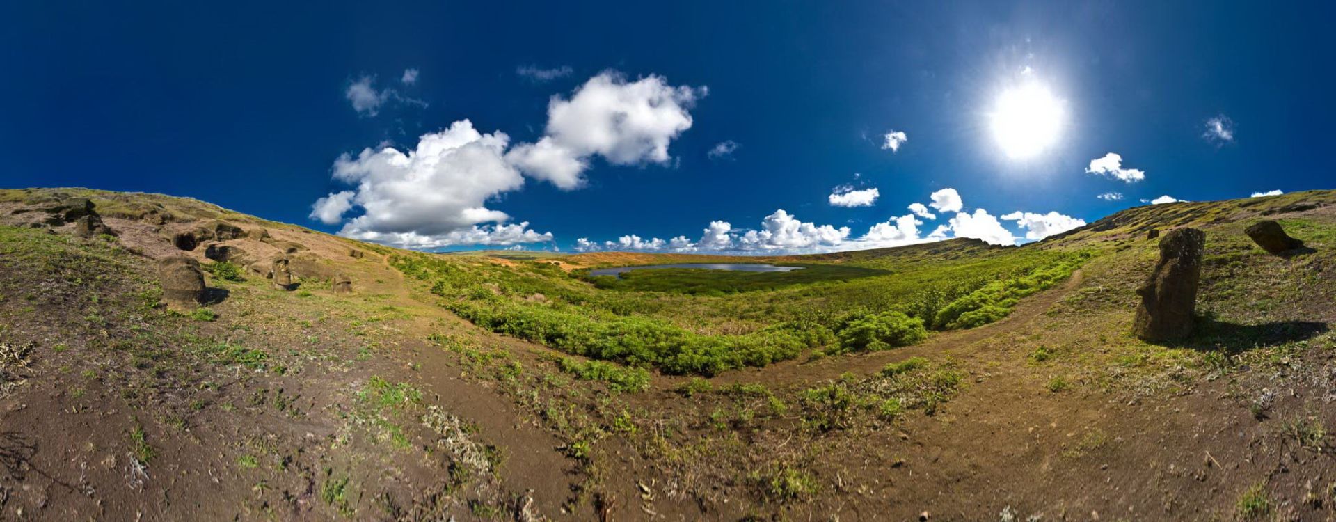 Inside Rano Raraku  : Approaching Moai Land